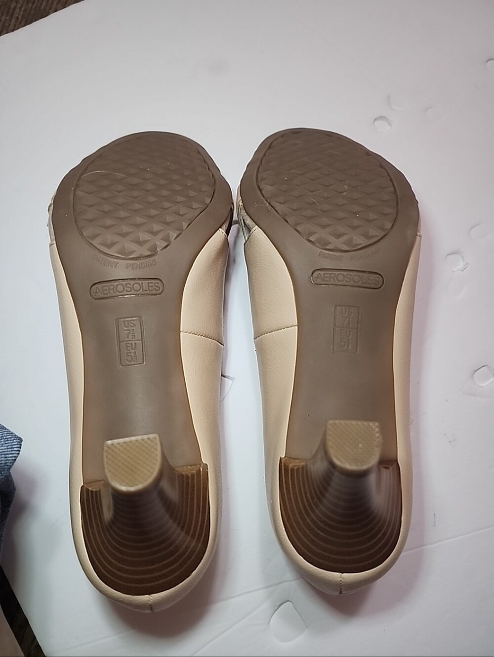 Areosoles Bone Open Toe Pumps Size 71/2M Memory Foam Comfort NWT - Picture 7 of 12